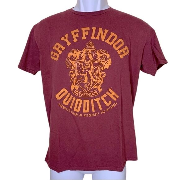 HARRY Potter Gryffindor Quidditch Movie Red Shirt L - Picture 1 of 3